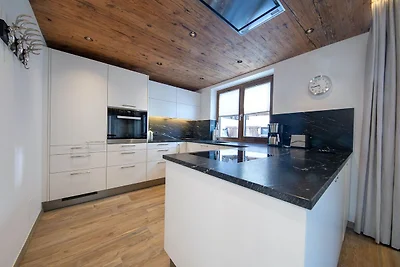 Luxe chalet met 3 badkamers, vlakbij een...