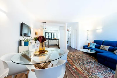 Villa in Ferragudo nahe Caneiros Strand