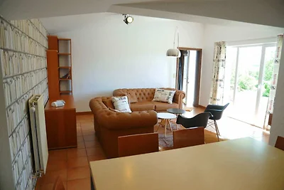 Spazioso bungalow con ampio giardino