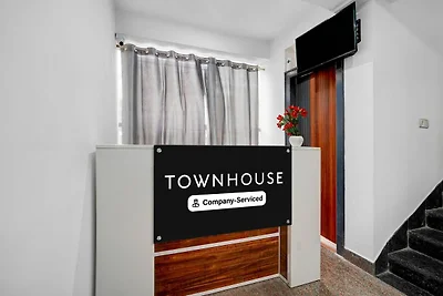 Townhouse Whitefield Bahnhof