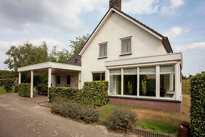Ferienhaus in Leende mit Terrasse