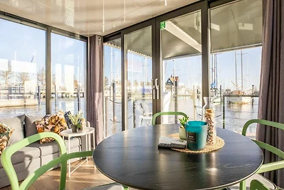 Villa di lusso con piscina e vista mare