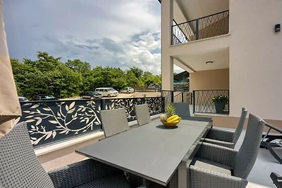 IN with Private Pool