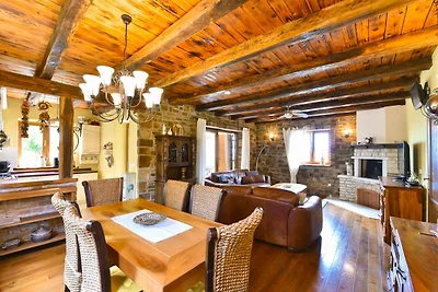 Villa mit Pool in Kaštelir für 9 Personen