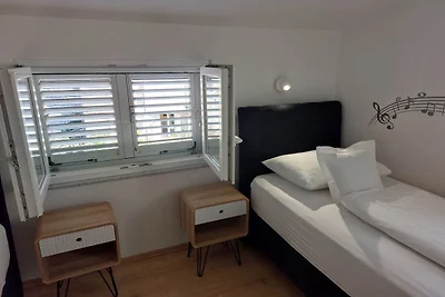 Villa Nižić Makarska -Two Bedroom Apartment W...