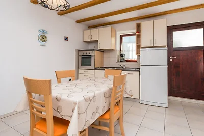 Schattig huis vlakbij zee met privéterras