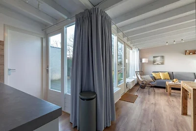 Bungalow in Sint Maartenszee am Strand