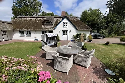 Vakantiehuis in Tating met zwembad