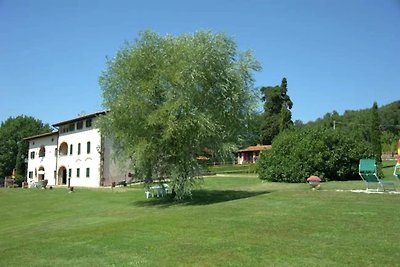 Appartement in Poppi met gedeelde bubbelbad