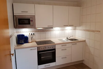 Casa vacanze con 2 camere da letto e giardino...