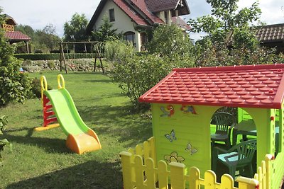 Schönes Ferienhaus in Lubin mit Garten