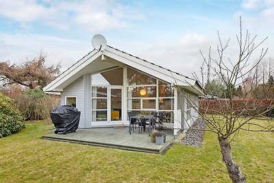 6 Personen Ferienhaus in Væggerløse-By Traum