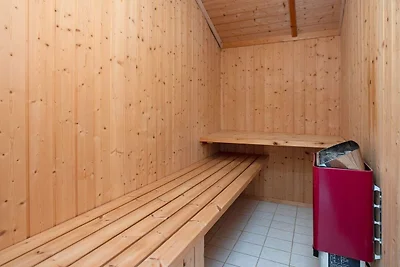 8 persone case ad Væggerløse-By Traum