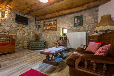 Ferienhaus in Polje mit Garten