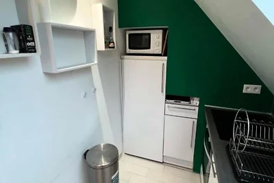 Hütte in Dünen mit Wanderwegen