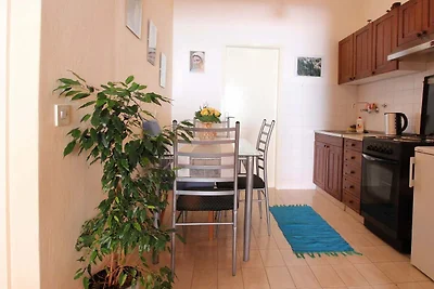 Apartments Magda- Comfort Studio Apartment wi...