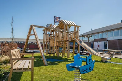 Hausboot im Waterpark mit eigenem Steg