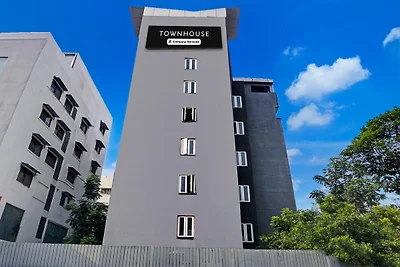 Super Townhouse Balewadi