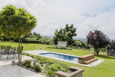 Geräumige Villa mit privatem Pool in Theux