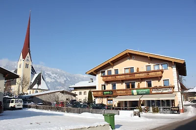 Stilvolles Appartement in Uderns mit Balkon