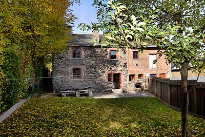 Idyllischer Bauernhof mit Garten