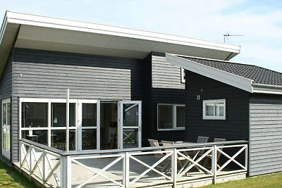 6 Personen Ferienhaus in Gudhjem-By Traum