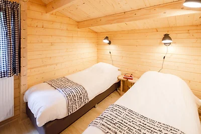 Lodge di legno con terrazza, a Veluwe