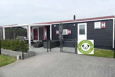 Hütte in Serooskerke mit Schwimmbecken