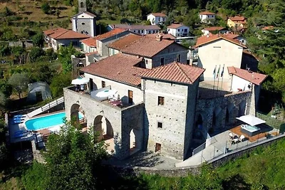 Appartamento con jacuzzi e piscina