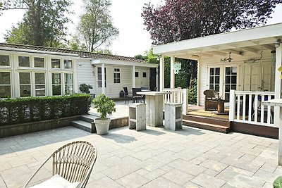 Atmosphärische Strandhütte in Voorthuizen mit...