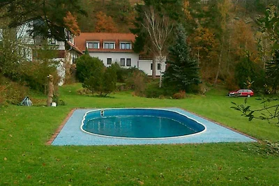 Casa a Bechyně con Piscina e Percorsi