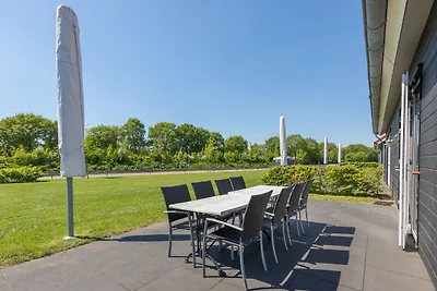 Luxuriöse Villa mit 8 Bädern in einem...