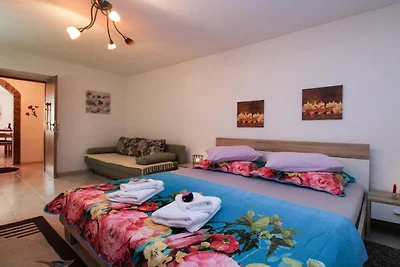 Comfort Apartment Leo - apartment with...