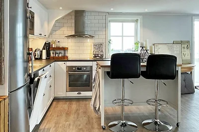 6 Personen Ferienhaus in Hälsö