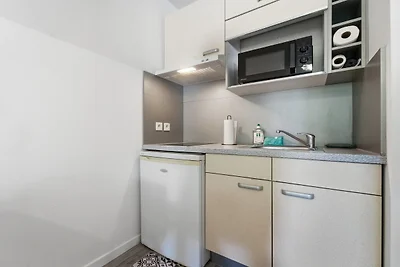 Apartment an der Riviera in Grasse mit Balkon