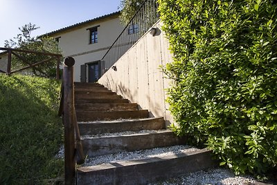 Casa colonica con piscina in comune