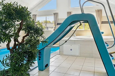 Luxusvilla mit Pool -- By Traum...