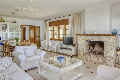 Villa a Arenys de Mar con piscina