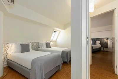 Elegante appartamento con vista sulla città...