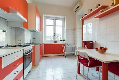Wohnung in Torino mit Balkon und Parken