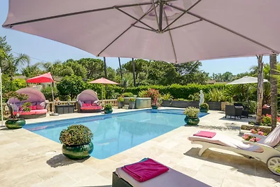 Villa a Mouans Sartoux con sauna