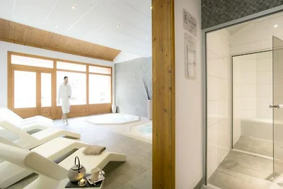 Apartment in Tarentaise mit Spa und Pool