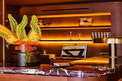 Vertraulicher Raum 4, nur einen Steinwurf vom...