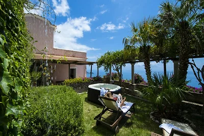 Villa in Praiano mit Meerblick und Whirlpool