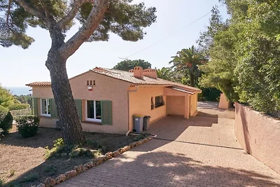 Villa a Les Issambres con piscina
