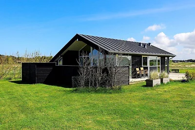 Helles Strandhaus Ruckzug -- By Traum...