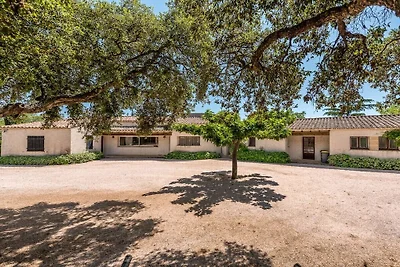 Vakantiehuis in Grimaud met zwembad