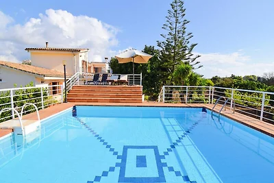 Villa in Campanet met zwembad en barbecue