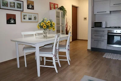 Spaziosa Casa vacanze a Lazise con piscina in...