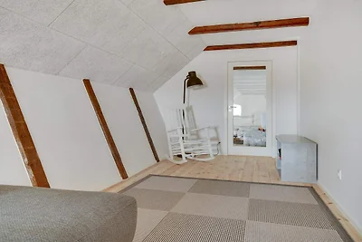 Zweigeschossiges Loft mit großer Terrasse